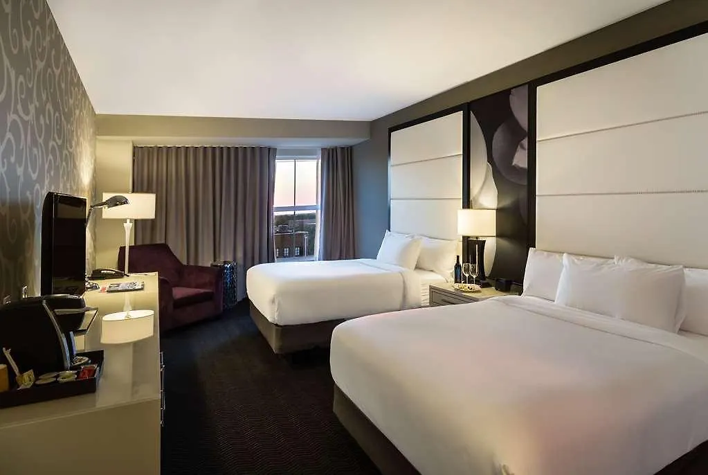 Hotel Tryp By Wyndham Savannah